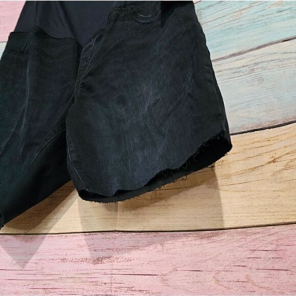 Women's Crossover Panel Maternity Bermuda Jean Shorts Size 2 - Picture 2 of 4